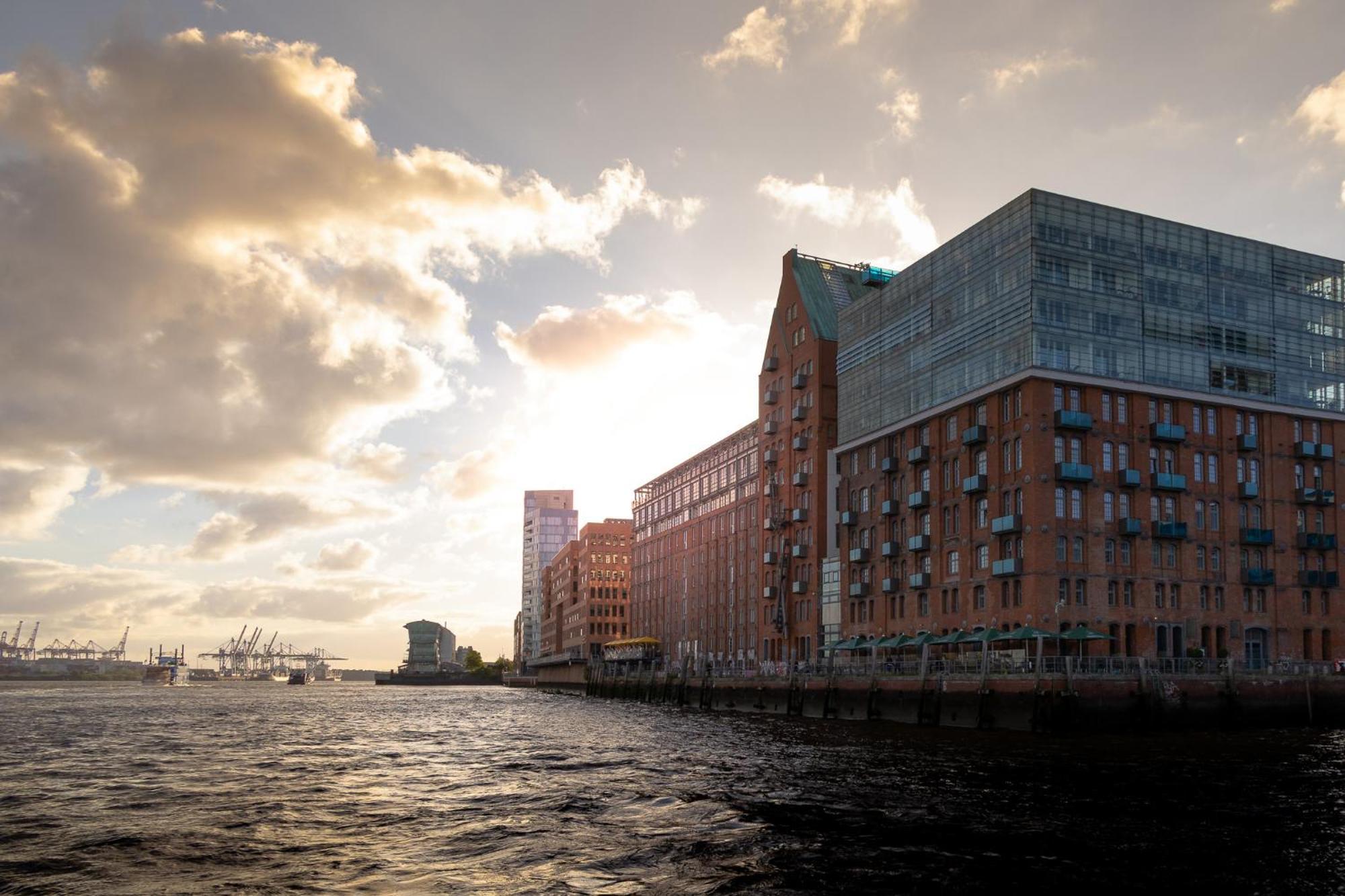 Ginn Hotel Hamburg Elbspeicher Exterior photo
